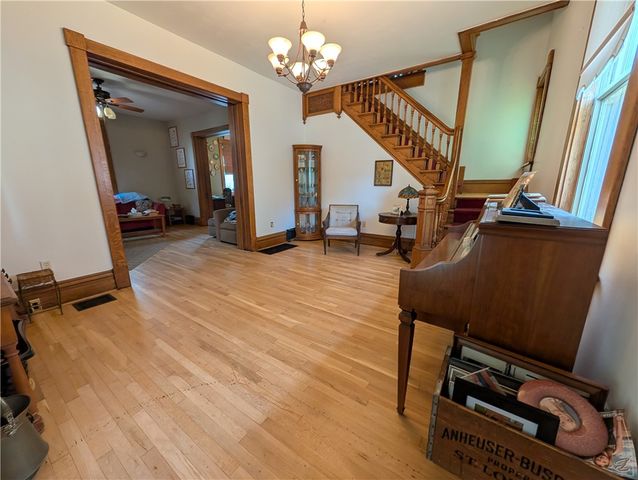 211 Wills Rd, Connellsville, PA 15425