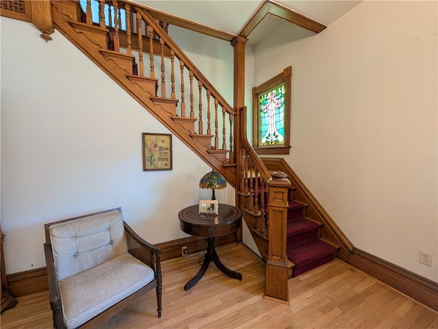 211 Wills Rd, Connellsville, PA 15425