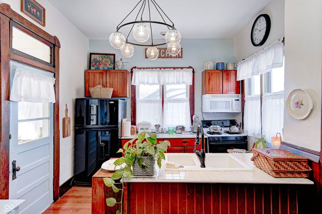 4934 N Pearl Street, Amo, IN 46121