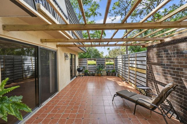 1608 16th Terrace, Palm Beach Gardens, FL 33418