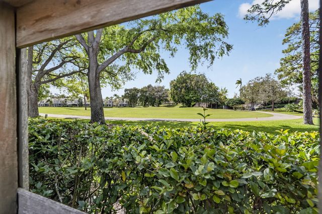 1608 16th Terrace, Palm Beach Gardens, FL 33418