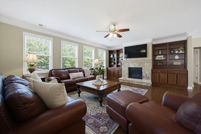 870 Grand Reserve Drive, Suwanee, GA 30024