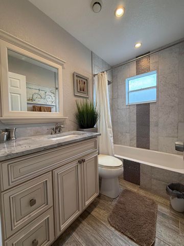 29 FLANDERS A, Delray Beach, FL 33484