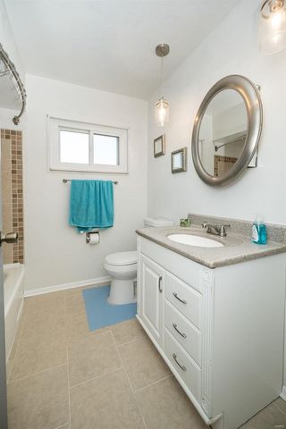 10144 Dellridge Lane, St Louis, MO 63136