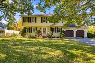 15 Tammie Road, Hopedale, MA 01747