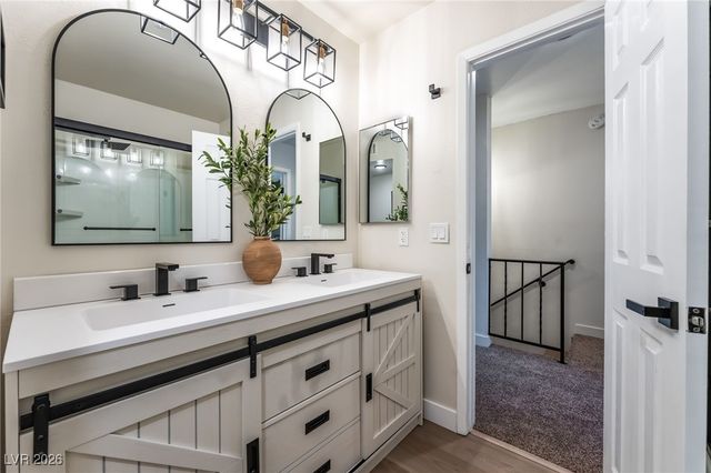 5911 Vegas Drive, Las Vegas, NV 89108