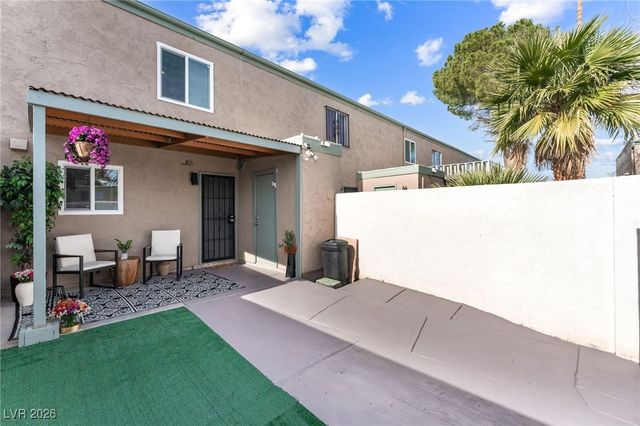 5911 Vegas Drive, Las Vegas, NV 89108