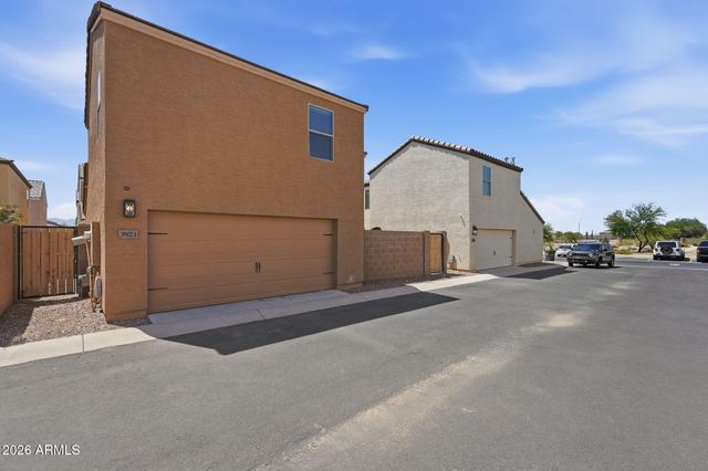 3923 S 82ND Drive, Phoenix, AZ 85043