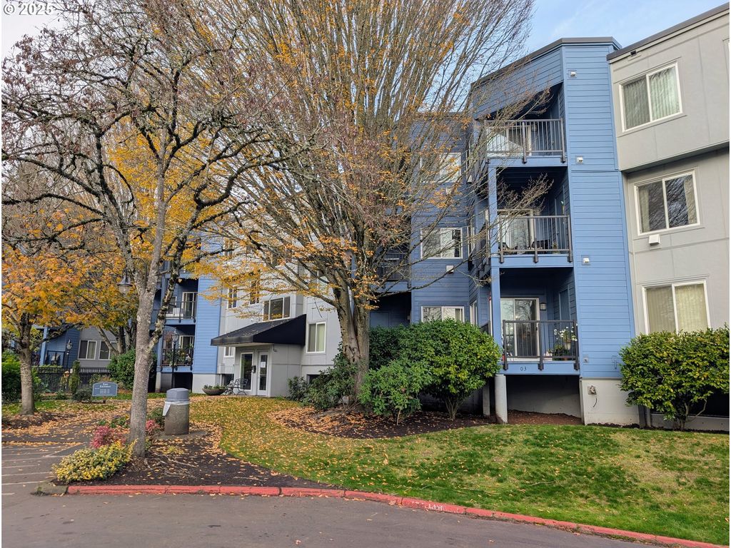 8720 Sw TUALATIN Rd 201, Tualatin, OR 97062