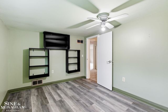 47811 Frederick Road, Shelby Twp, MI 48317