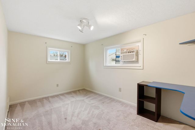 47811 Frederick Road, Shelby Twp, MI 48317