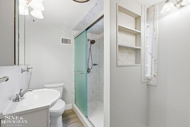 47811 Frederick Road, Shelby Twp, MI 48317