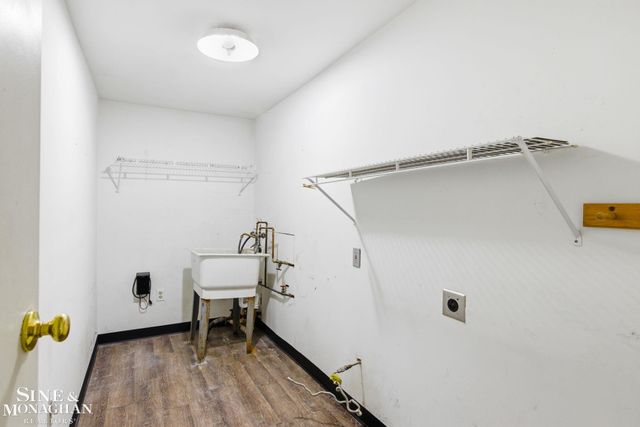 47811 Frederick Road, Shelby Twp, MI 48317