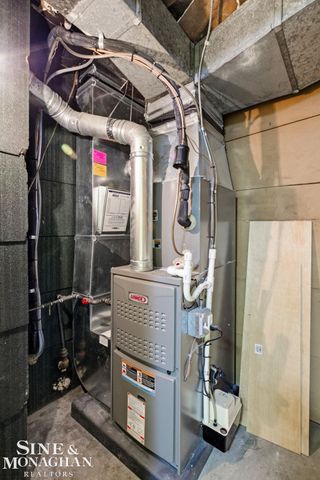 47811 Frederick Road, Shelby Twp, MI 48317