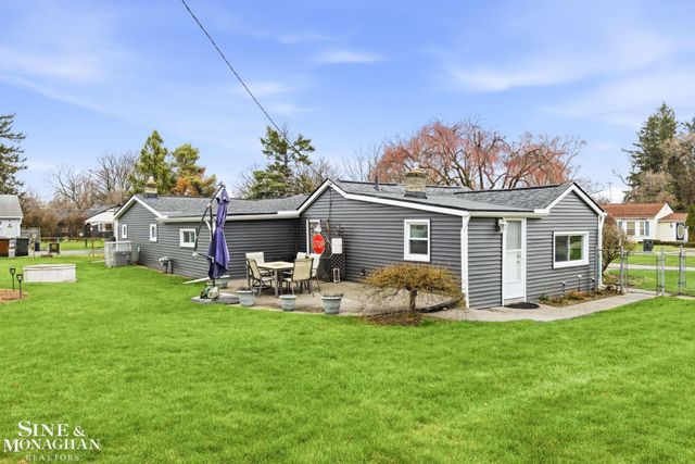 47811 Frederick Road, Shelby Twp, MI 48317