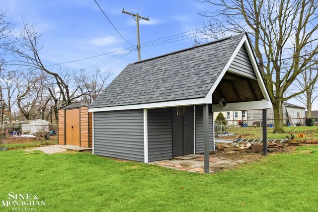 47811 Frederick Road, Shelby Twp, MI 48317