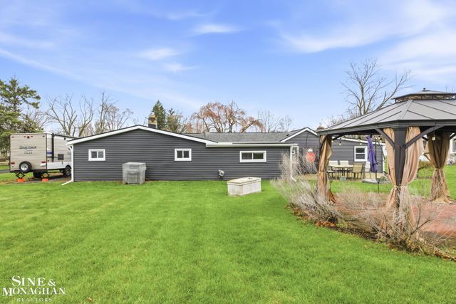47811 Frederick Road, Shelby Twp, MI 48317