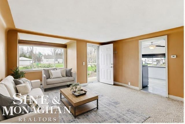 47811 Frederick Road, Shelby Twp, MI 48317