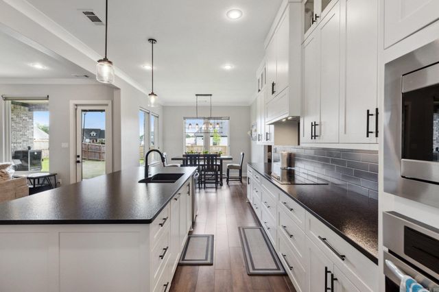 5015 Castaway Bay, Benton, AR 72019