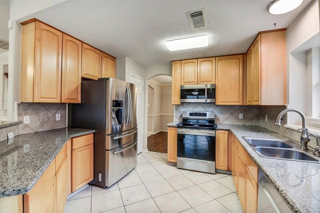 1815 Halyard Drive, Crosby, TX 77532