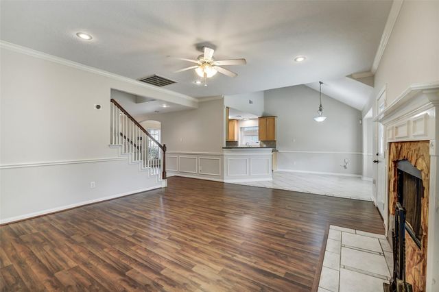 1815 Halyard Drive, Crosby, TX 77532