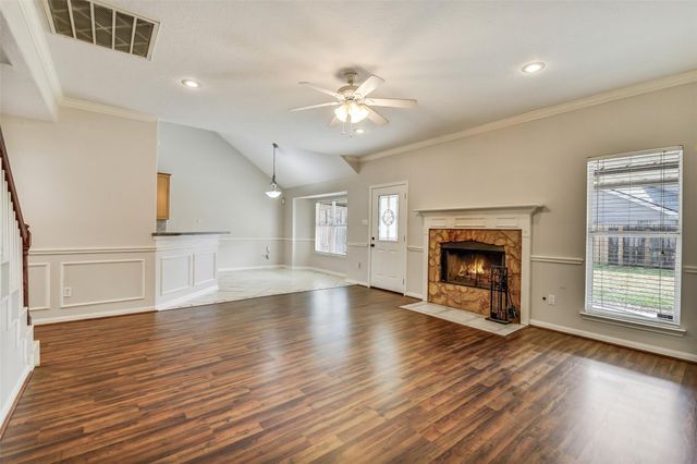 1815 Halyard Drive, Crosby, TX 77532