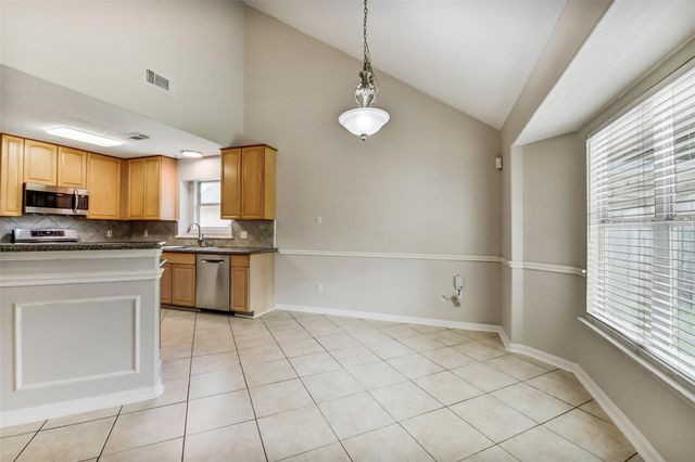 1815 Halyard Drive, Crosby, TX 77532