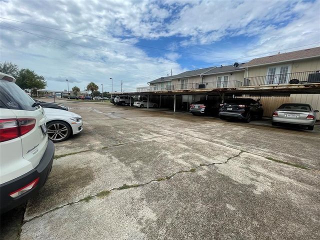 1208 N Logan Street, Texas City, TX 77590