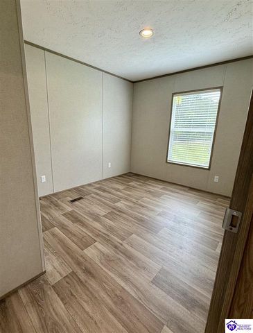 1383 Wonderland Cavern Road, Cecilia, KY 42724