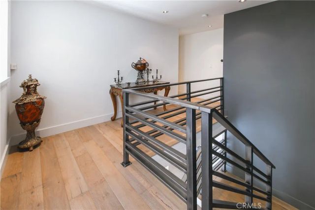 19865 Hiawatha Street, Chatsworth, CA 91311