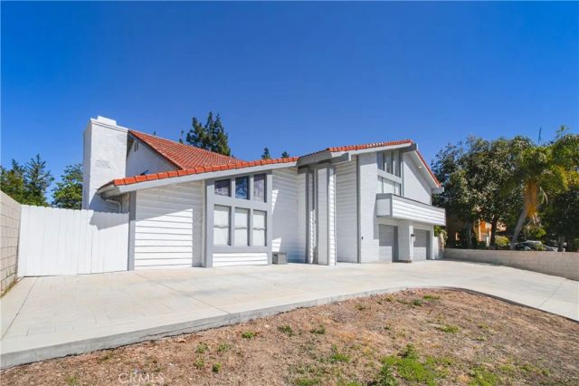 19865 Hiawatha Street, Chatsworth, CA 91311