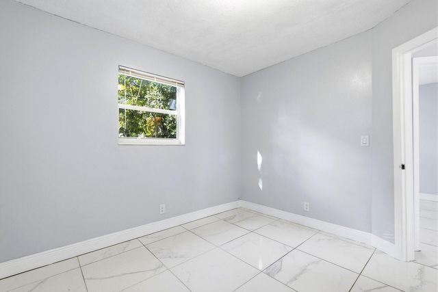 5961 NW 42nd Avenue, Fort Lauderdale, FL 33319