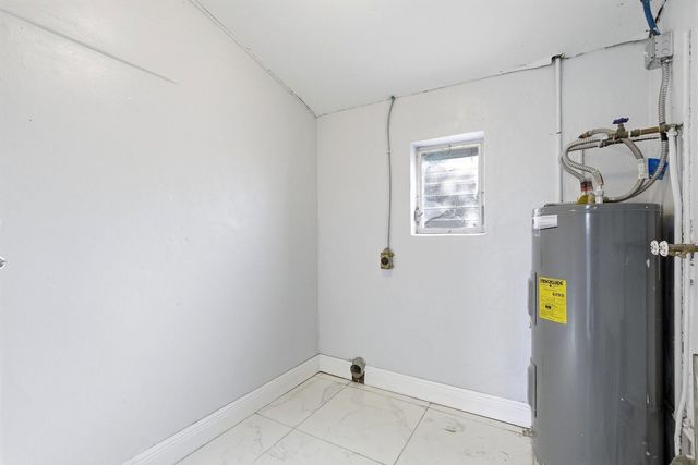 5961 NW 42nd Avenue, Fort Lauderdale, FL 33319