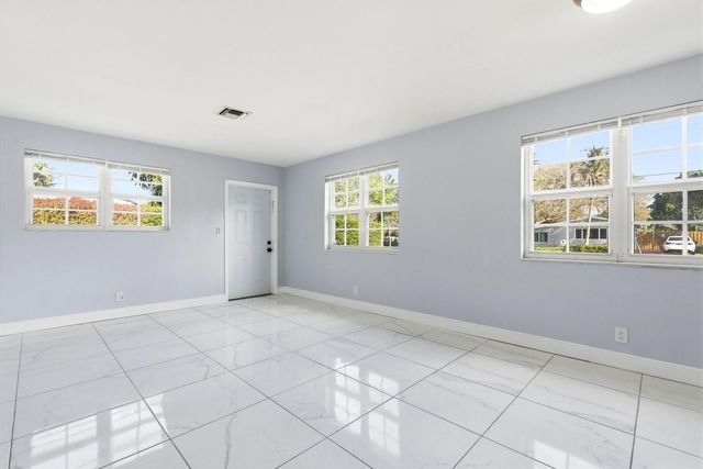 5961 NW 42nd Avenue, Fort Lauderdale, FL 33319