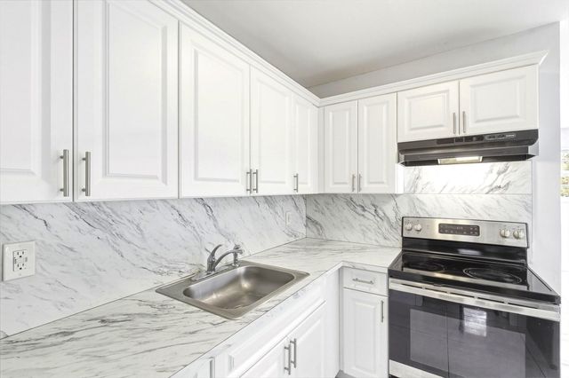 5961 NW 42nd Avenue, Fort Lauderdale, FL 33319