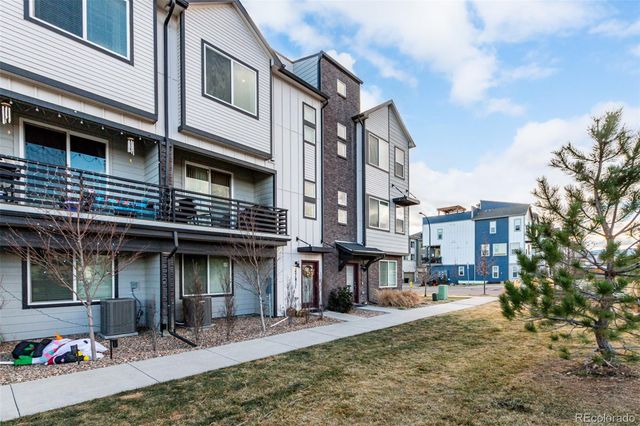 12181 W 57th Drive, Arvada, CO 80002