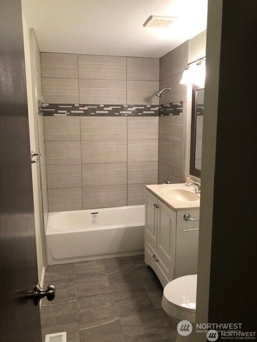 605 155th Avenue SE, Bellevue, WA 98007