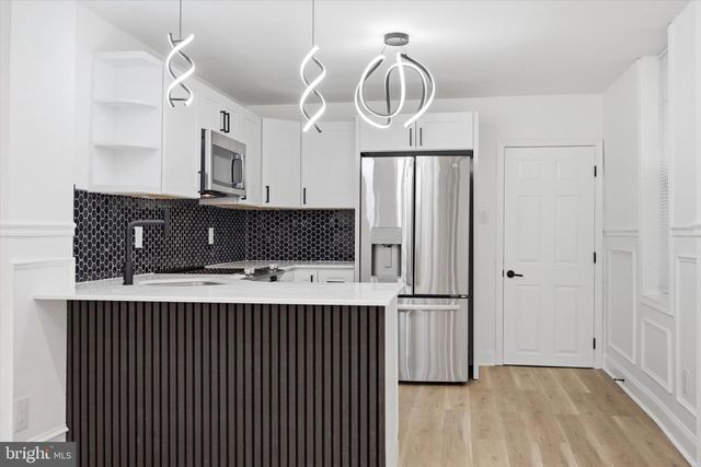 5551 PEMBERTON ST, Philadelphia, PA 19143