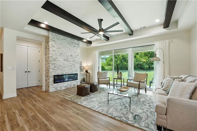 1459 N 162nd Terrace, Basehor, KS 66007