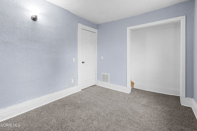 2368 Hollywood Avenue, Toledo, OH 43620