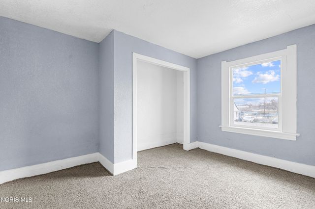 2368 Hollywood Avenue, Toledo, OH 43620