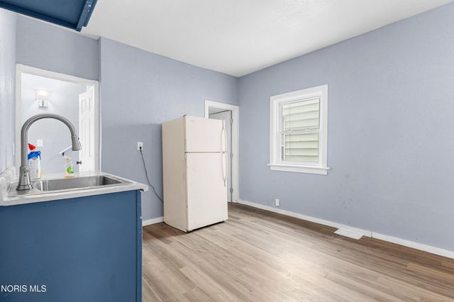 2368 Hollywood Avenue, Toledo, OH 43620