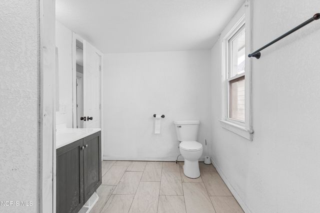 2368 Hollywood Avenue, Toledo, OH 43620