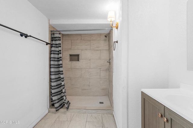 2368 Hollywood Avenue, Toledo, OH 43620