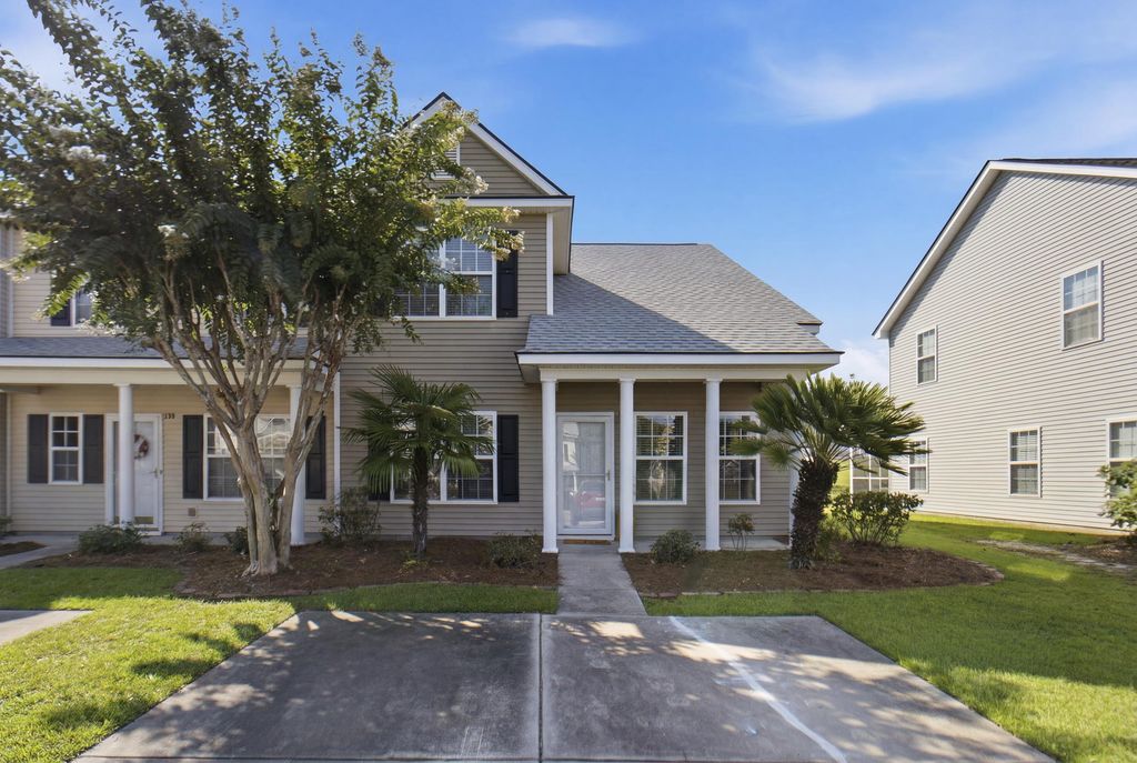 128 Broad River Drive, Summerville, SC 29485