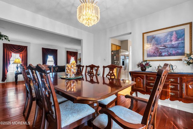 8 Hialeah Court, Howell, NJ 07731