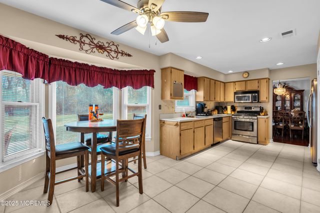 8 Hialeah Court, Howell, NJ 07731