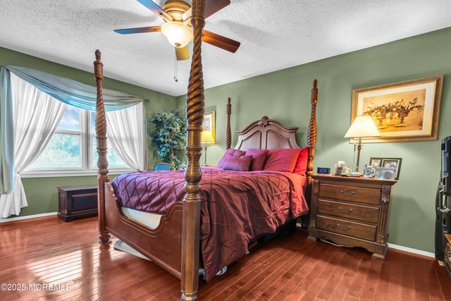 8 Hialeah Court, Howell, NJ 07731