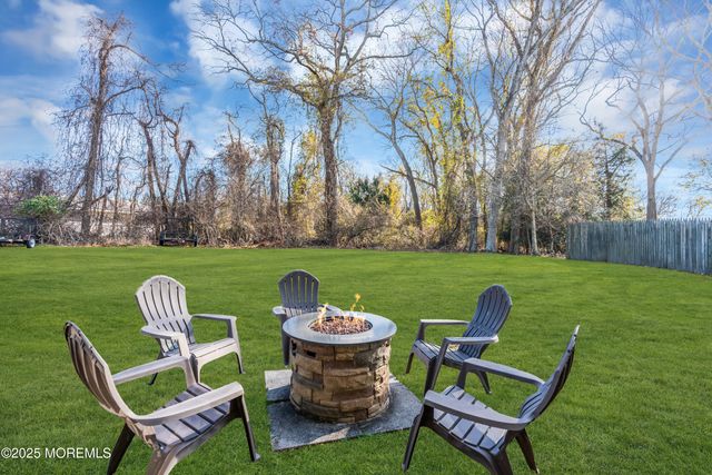 8 Hialeah Court, Howell, NJ 07731