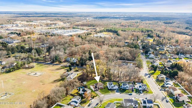 8 Hialeah Court, Howell, NJ 07731